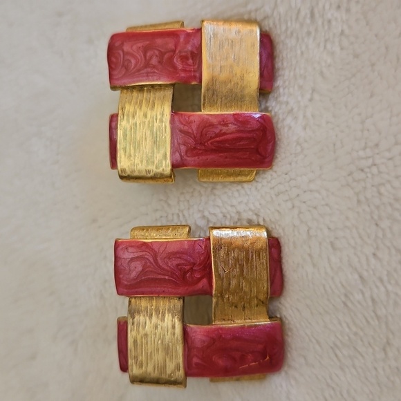 Vintage MCM Gold and Pink Woven Square Mod Cubism Earrings - Picture 2 of 4